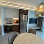Super Luxury 1 Bedroom On 27th Floor In Grand Sapphire *