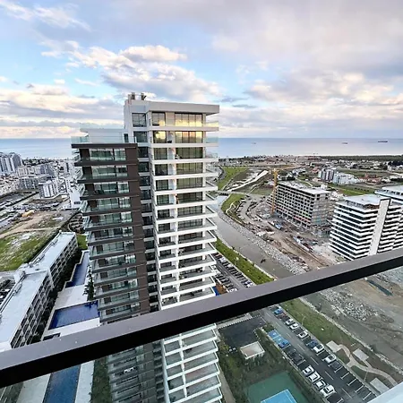 Super Luxury 1 Bedroom On 27th Floor In Grand Sapphire