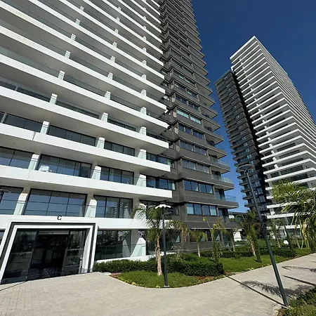 Appartement Super Luxury 1 Bedroom On 27th Floor In Grand Sapphire Phrenaros