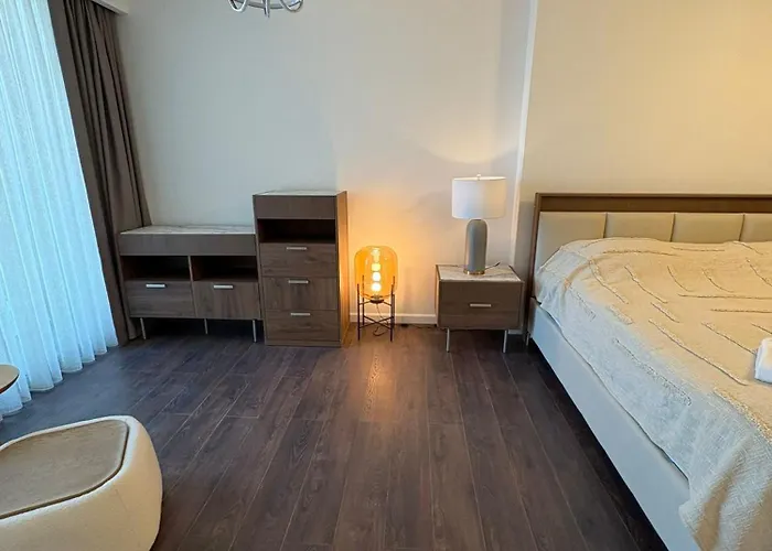 Super Luxury 1 Bedroom On 27th Floor In Grand Sapphire