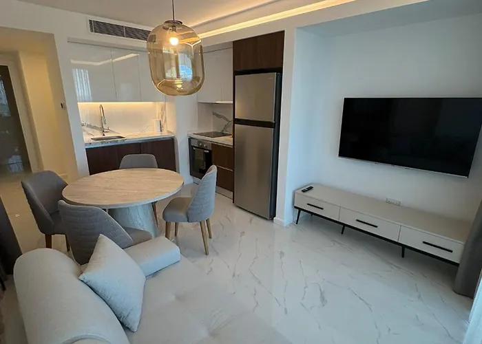 Super Luxury 1 Bedroom On 27th Floor In Grand Sapphire 아파트