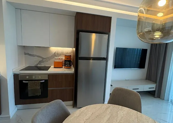 Super Luxury 1 Bedroom On 27th Floor In Grand Sapphire *